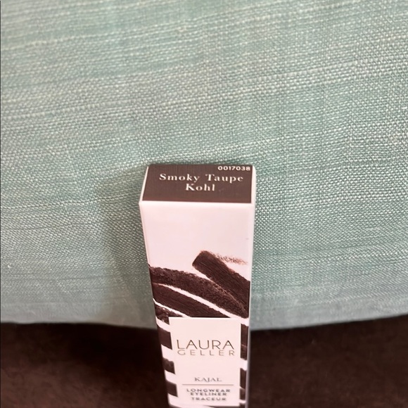 Laura Geller Kajal Longwear Eyeliner in Rich Smoky Taupe Kohl - Picture 3 of 5